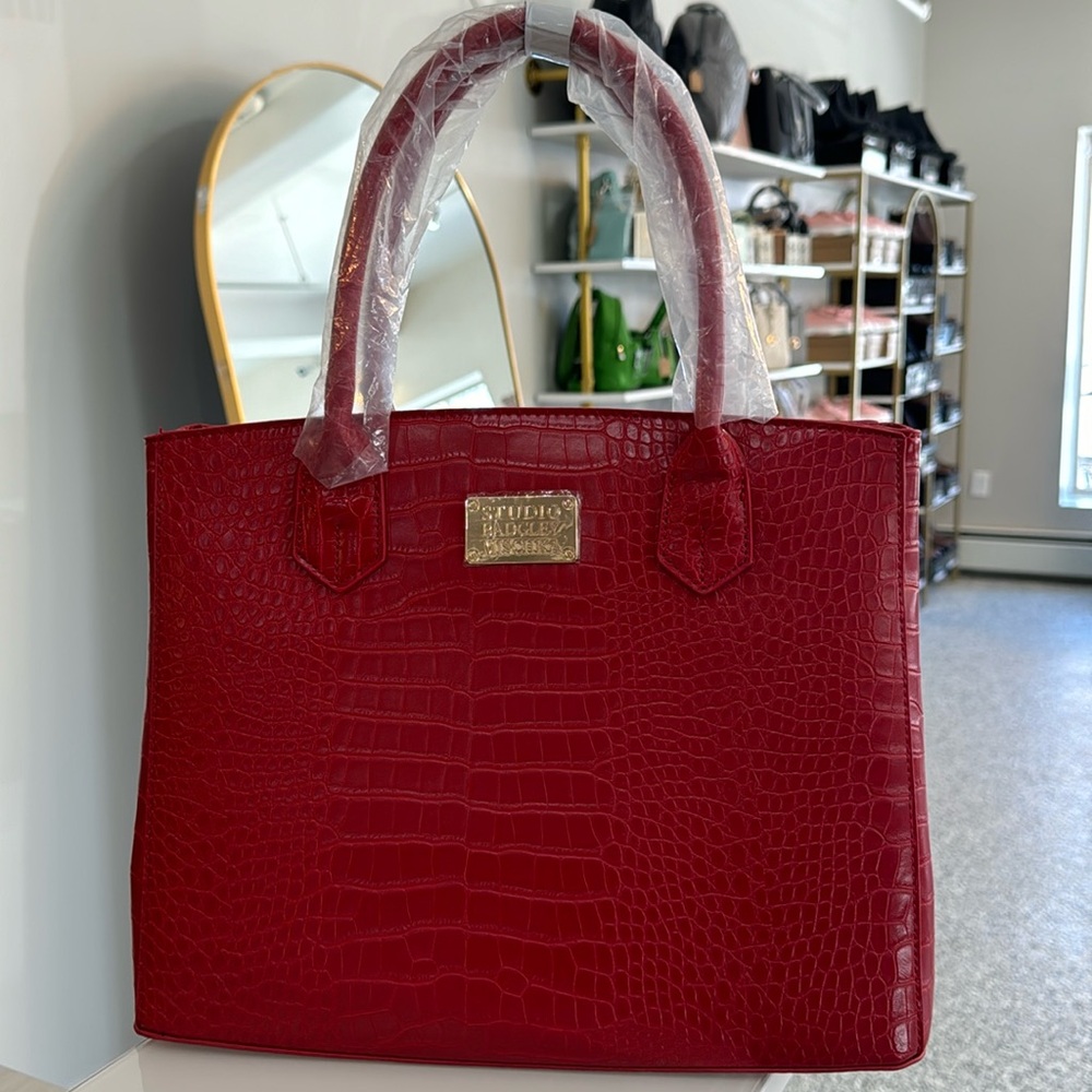 Badgley Mischka croc style purse $149 MSRP - Picture 1 of 7